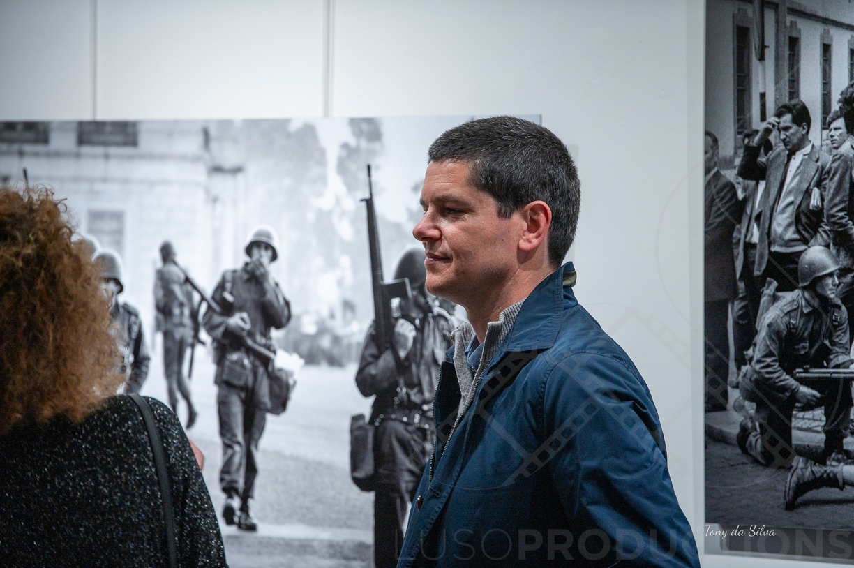 Exposição fotográfica de Alfredo Cunha